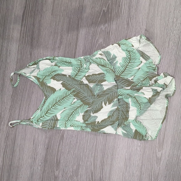 Old Navy Other - Old Navy Leaf Pajama Set